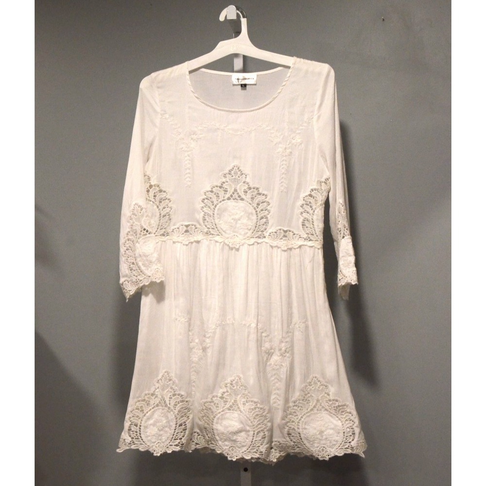 Fashionomics Size L A-Line Dress Lined White w/Lace Accents Left Side Zip BOHO